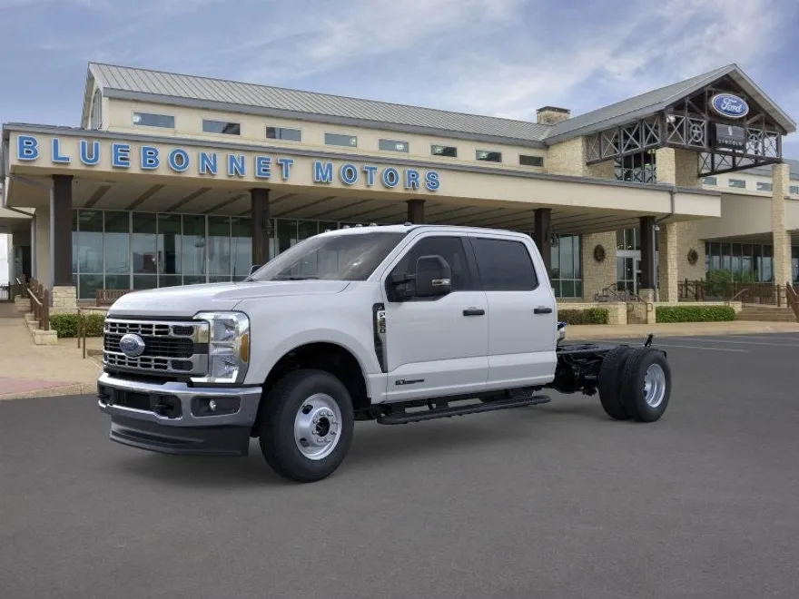 2025 Ford F-350 XL photo 1