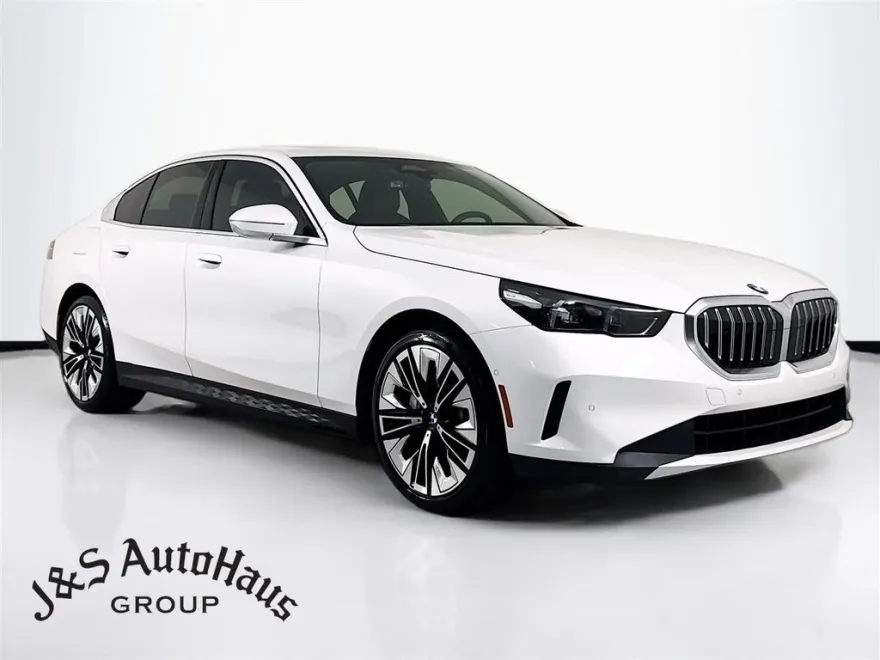 2024 Bmw 530i photo 1