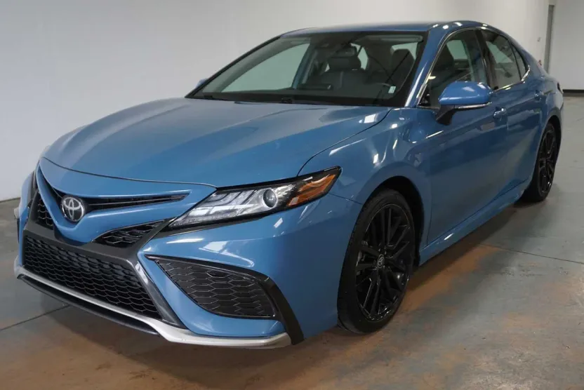 2023 Toyota Camry XSE photo 1