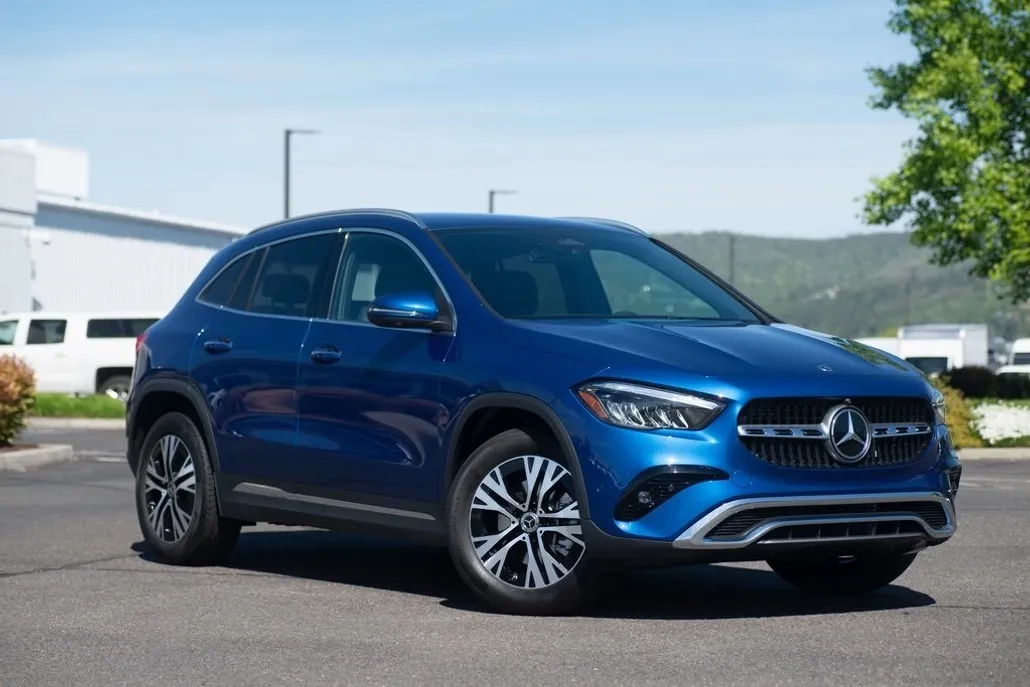 2025 Mercedes Benz GLA 250 4MATIC photo 1