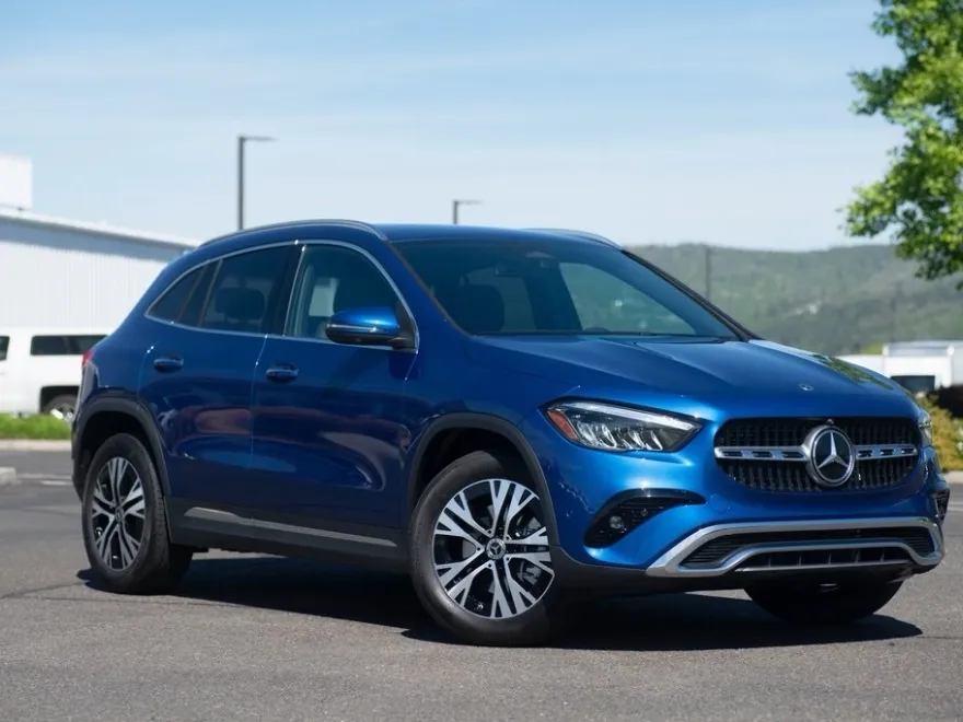 2025 Mercedes Benz GLA 250 4MATIC photo 1