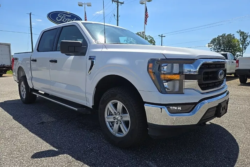 2023 Ford F-150 XLT photo 1