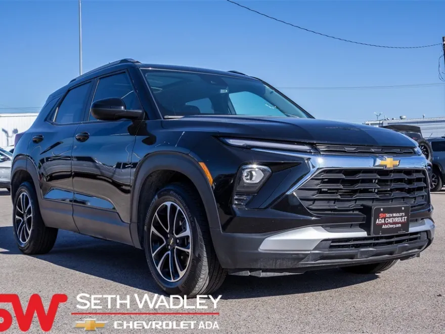 2025 Chevrolet Trailblazer LT photo 1