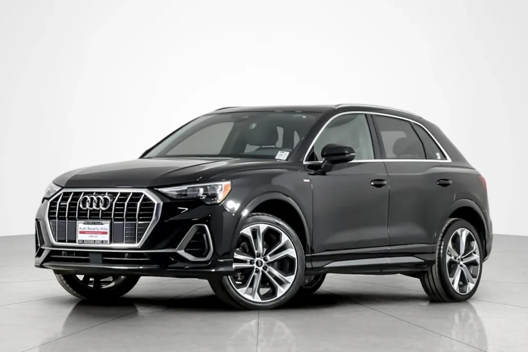 2021 Audi Q3 S line Premium 45 TFSI photo 1