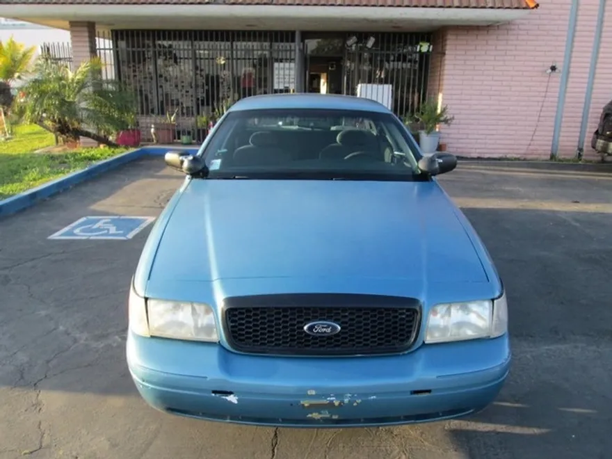 2002 Ford Crown Victoria Police Interceptor photo 1