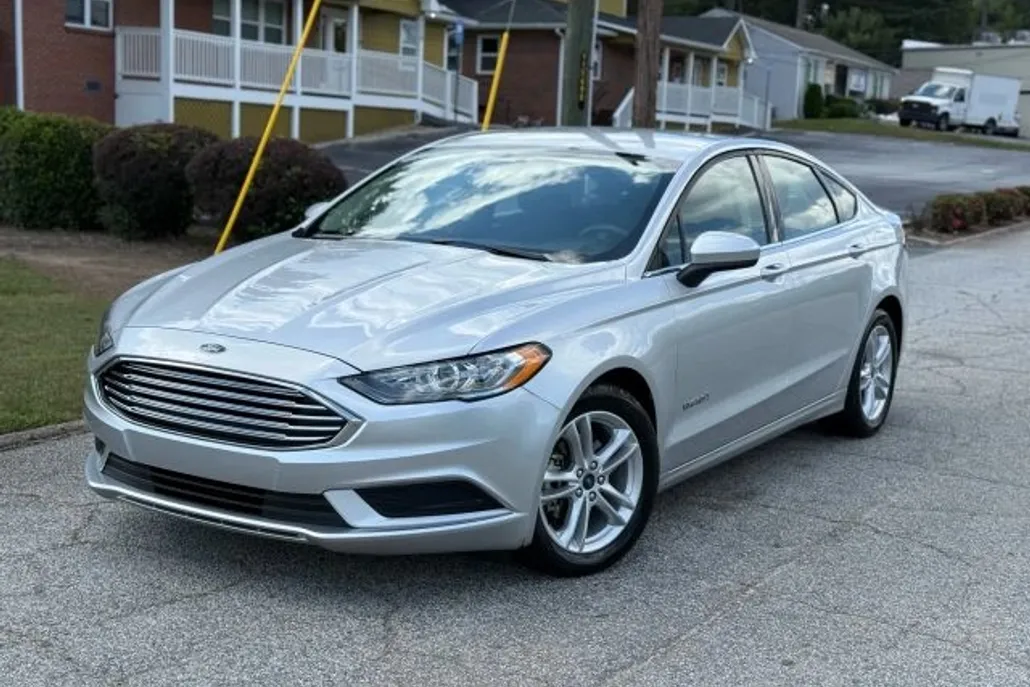 2018 Ford Fusion SE Hybrid photo 1