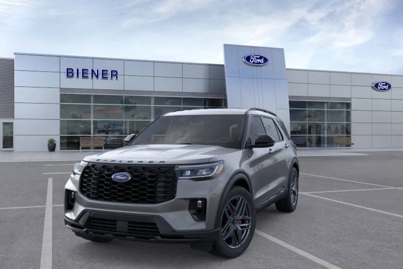 2025 Ford Explorer ST-Line photo 1