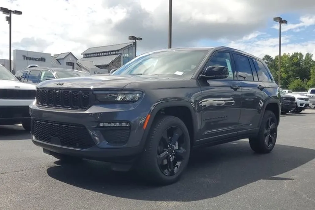 2025 Jeep Grand Cherokee Limited photo 1
