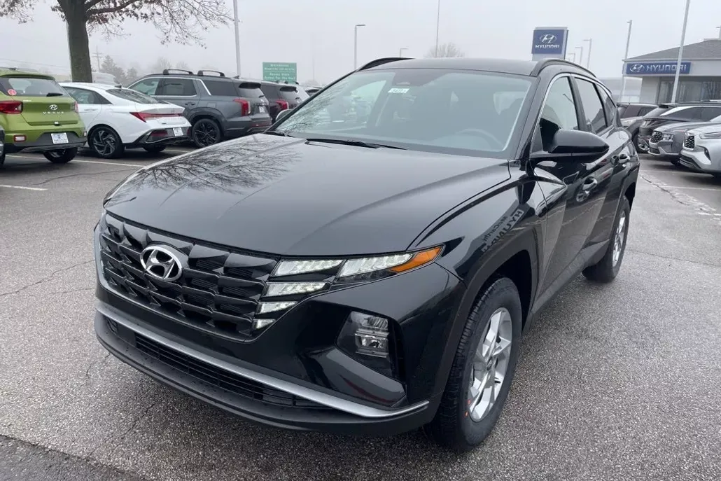 2024 Hyundai Tucson SEL photo 1