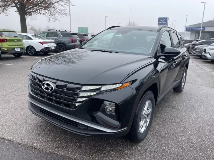 2024 Hyundai Tucson SEL photo 1