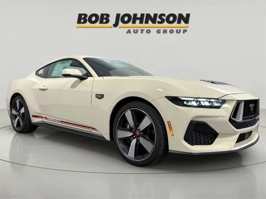 2025 Ford Mustang GT Premium photo 1