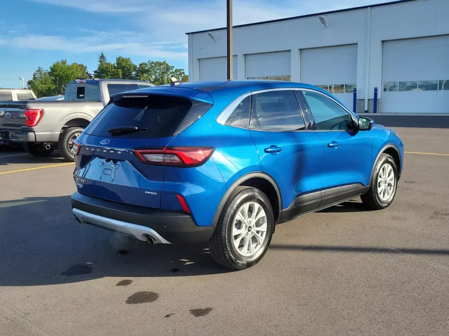 2023 Ford Escape Active photo 1