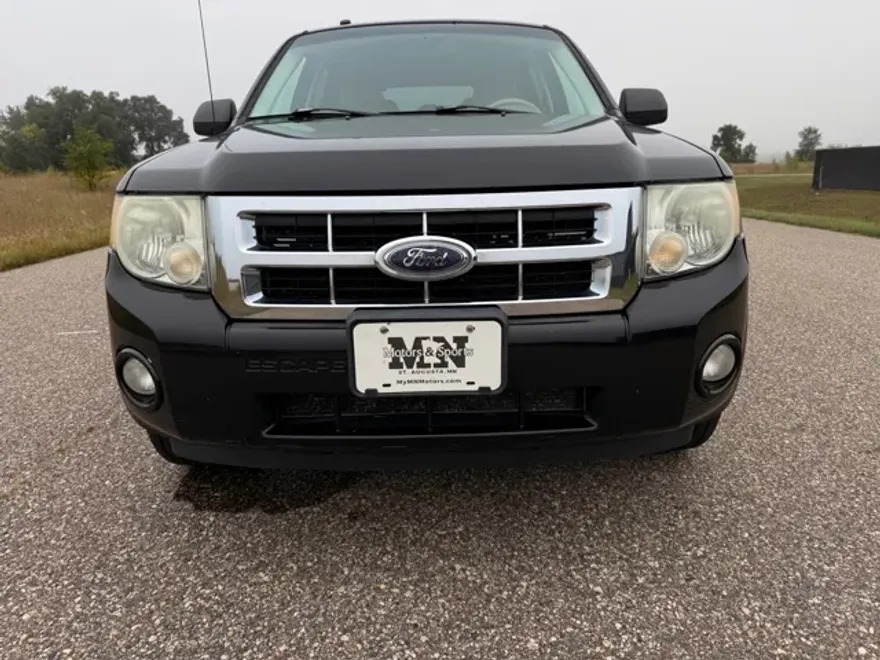 2008 Ford Escape XLT photo 1