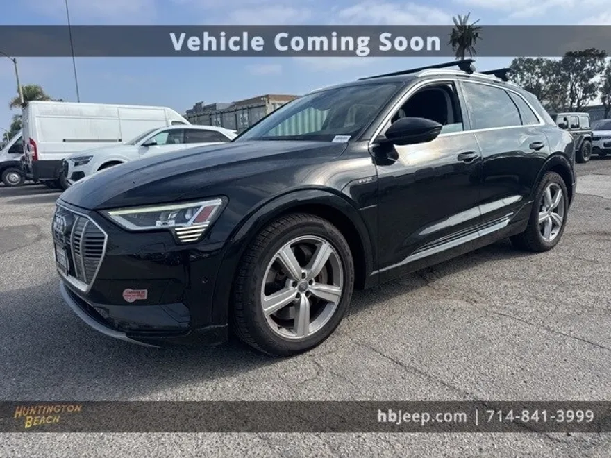2019 Audi e-tron Premium Plus photo 1