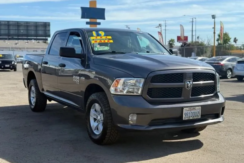 2019 Ram 1500 Classic Express photo 1