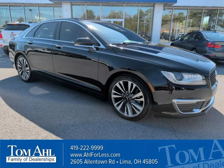 2017 Lincoln MKZ Reserve photo 1
