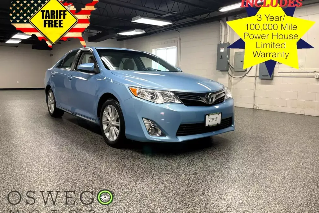 2012 Toyota Camry XLE V6 photo 1