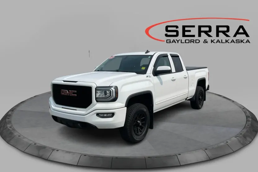 2017 Gmc Sierra 1500 SLE photo 1