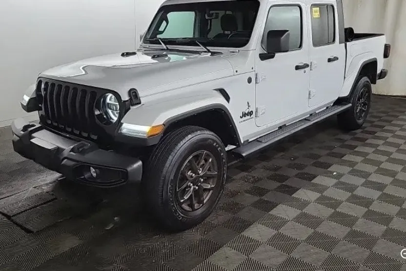 2022 Jeep Gladiator Altitude photo 1