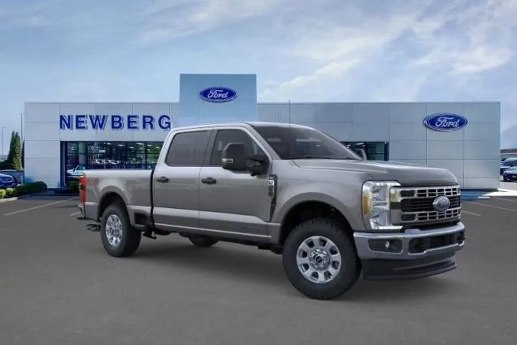 2025 Ford F-250 XLT photo 1