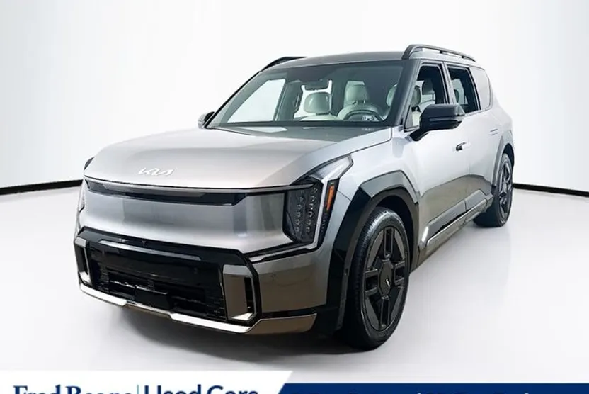 2024 Kia EV9 GT-Line photo 1