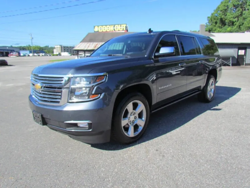 2019 Chevrolet Suburban Premier photo 1