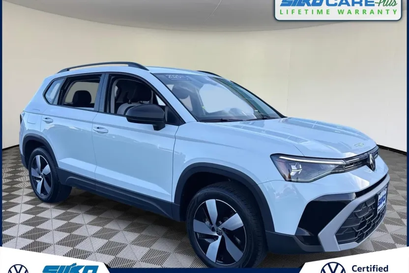 2025 Volkswagen Taos S photo 1