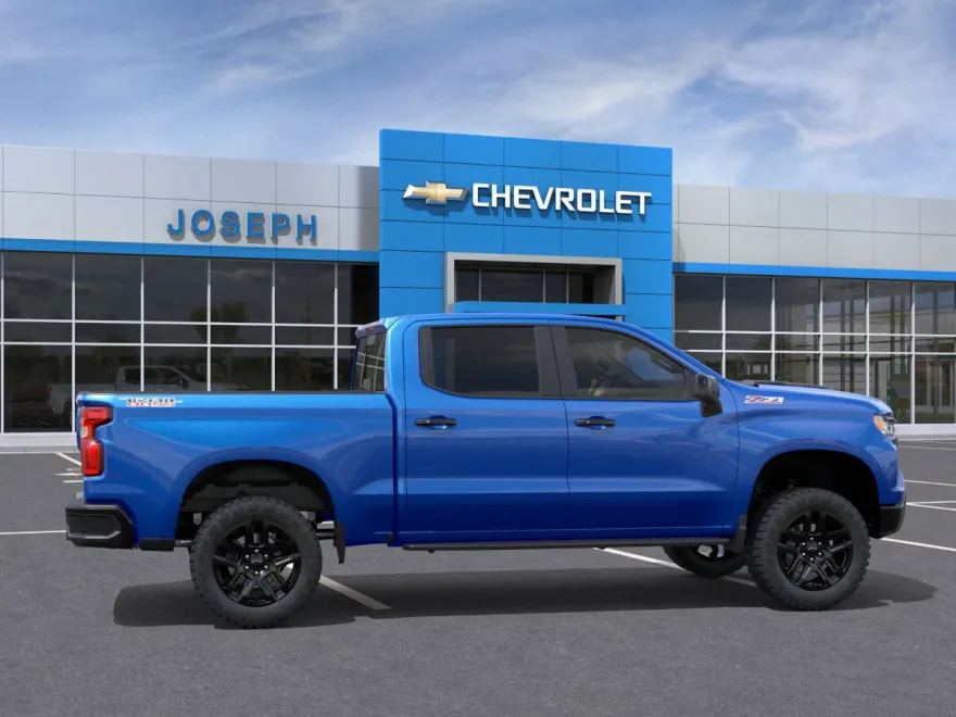 2026 Chevrolet Silverado 1500 LT Trail Boss photo 1