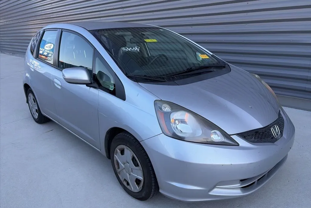 2013 Honda Fit Base photo 1