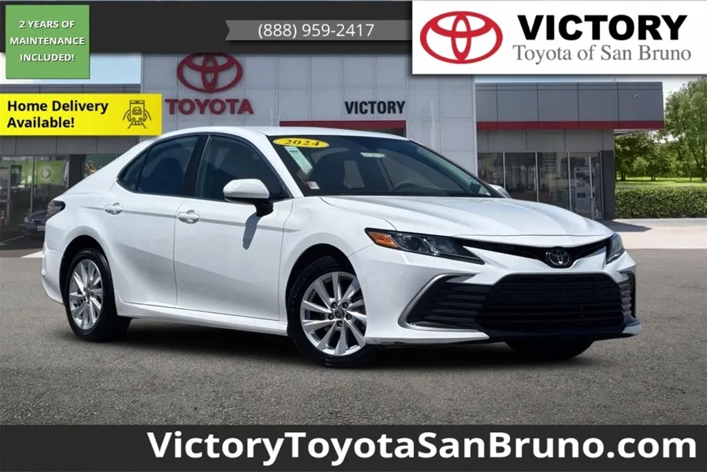 2024 Toyota Camry LE photo 1