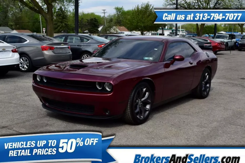 2020 Dodge Challenger R/T photo 1