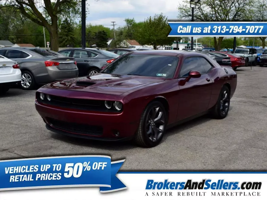 2020 Dodge Challenger R/T photo 1