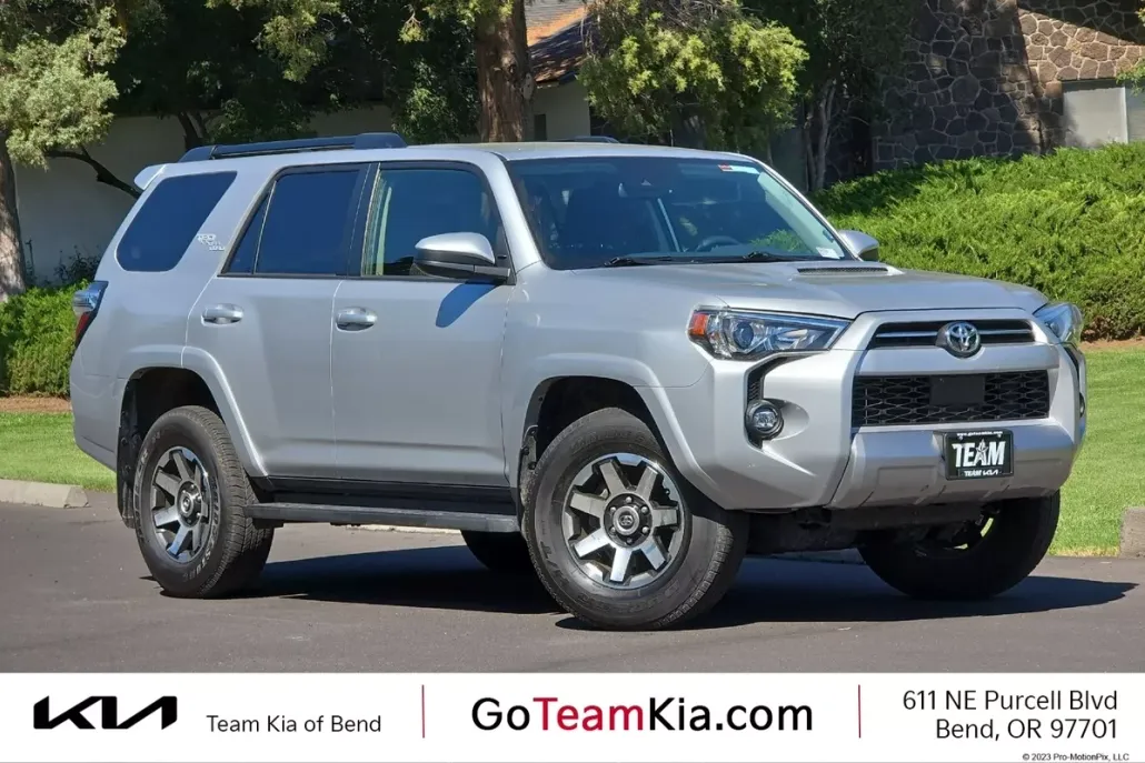 2024 Toyota 4Runner TRD Off-Road photo 1
