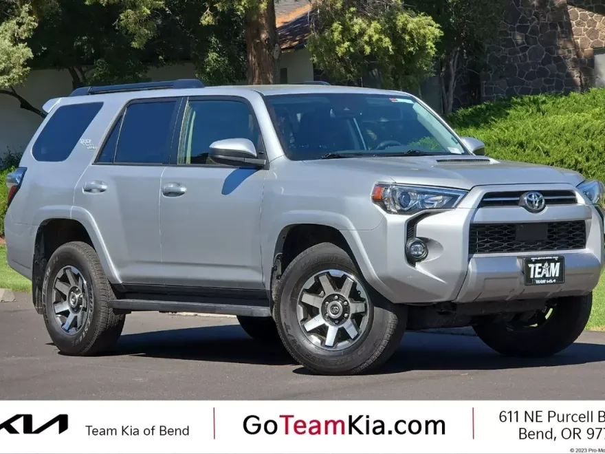 2024 Toyota 4Runner TRD Off-Road photo 1
