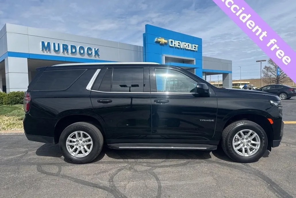 2023 Chevrolet Tahoe LT photo 1