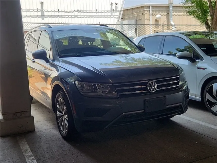 2018 Volkswagen Tiguan S photo 1