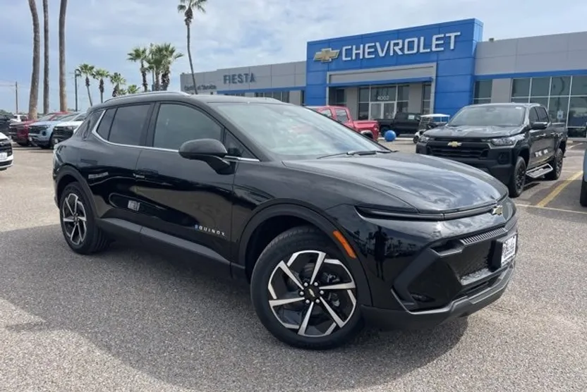 2026 Chevrolet Equinox EV 1LT photo 1