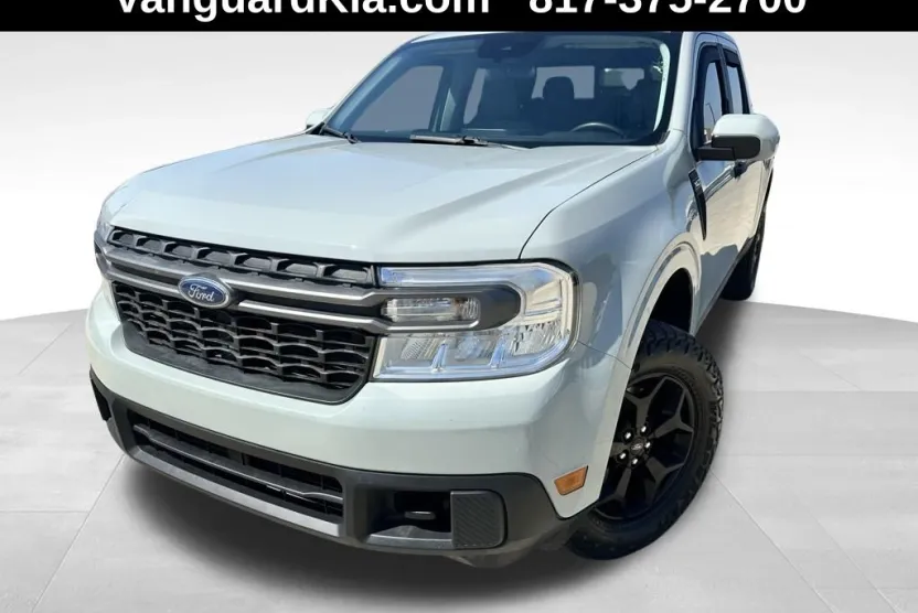 2023 Ford Maverick XLT photo 1