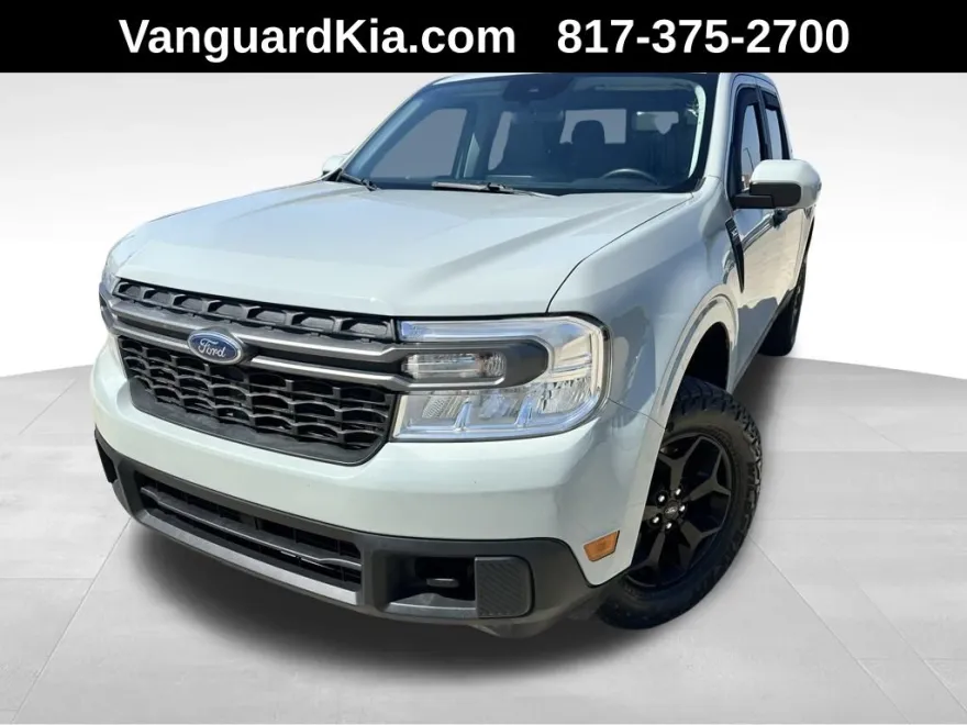 2023 Ford Maverick XLT photo 1