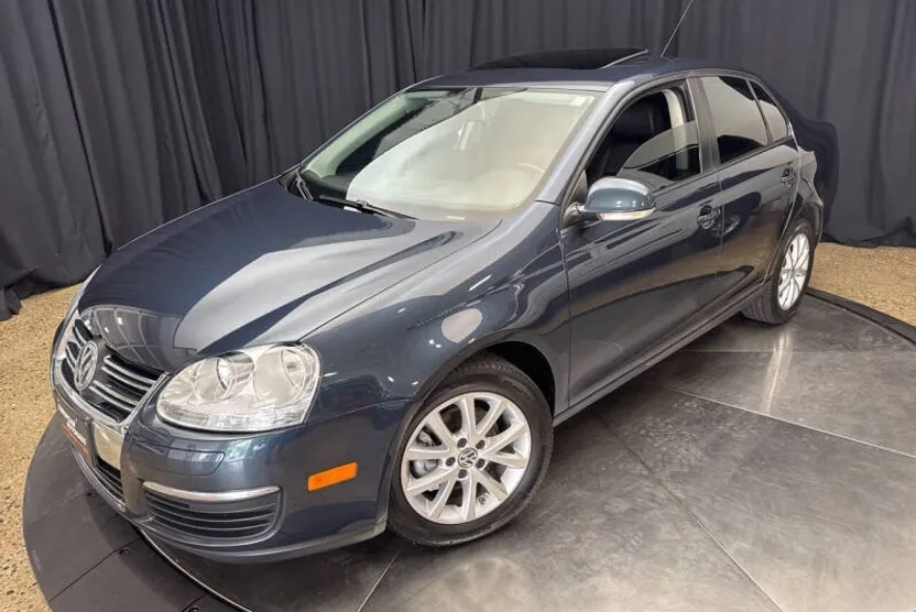 2010 Volkswagen Jetta SE photo 1