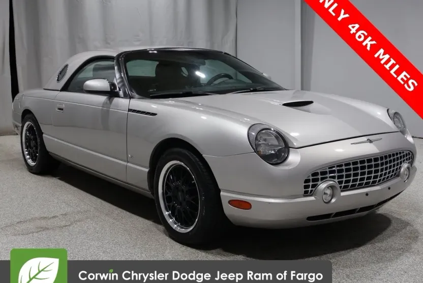 2004 Ford Thunderbird photo 1