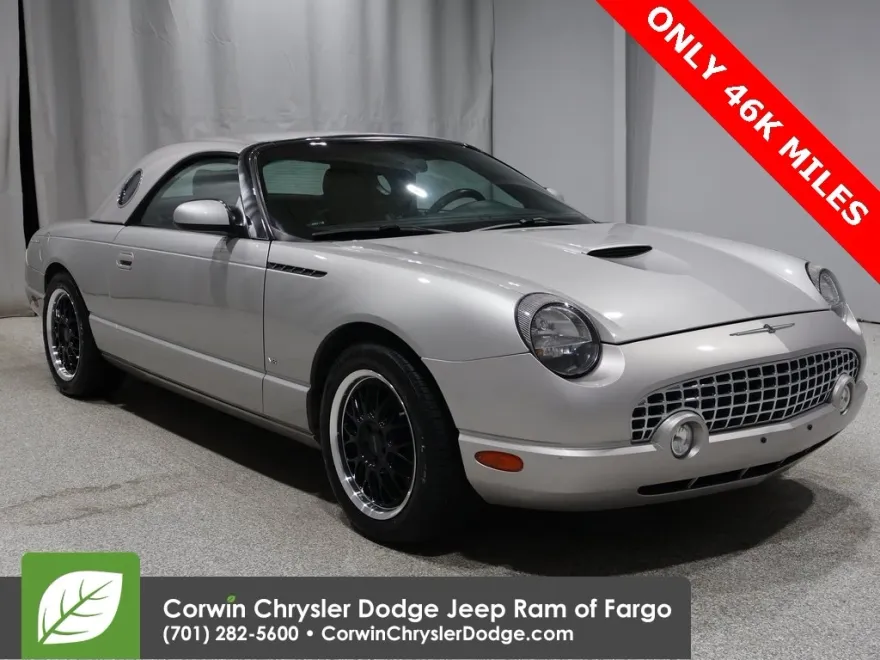 2004 Ford Thunderbird photo 1