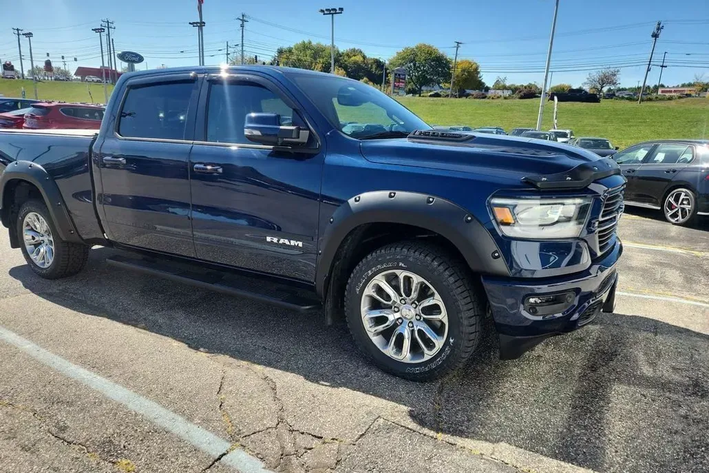 2024 Ram 1500 Laramie photo 1