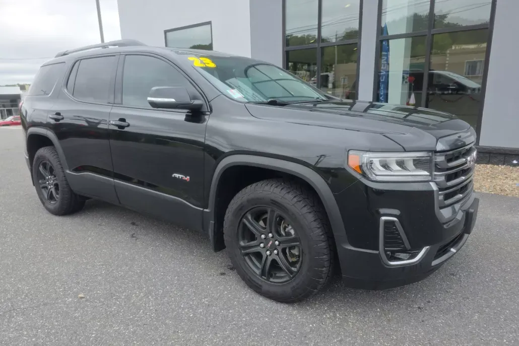 2023 Gmc Acadia AT4 photo 1