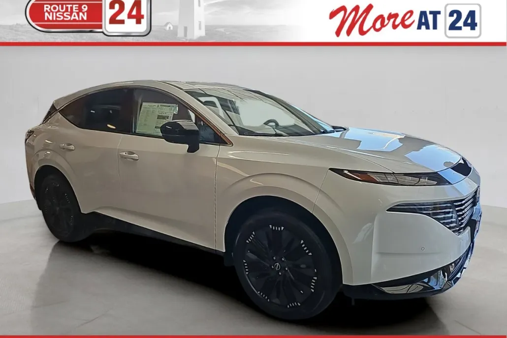 2025 Nissan Murano Platinum photo 1