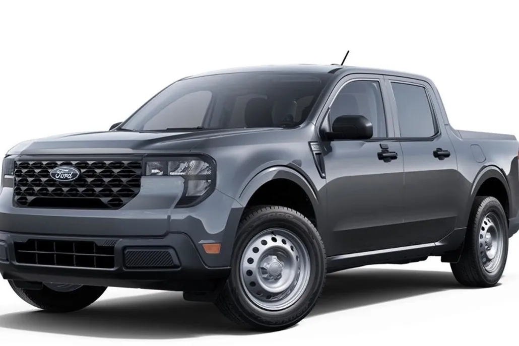2025 Ford Maverick XL photo 1
