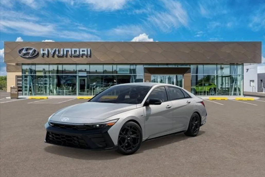 2025 Hyundai Elantra N Line photo 1