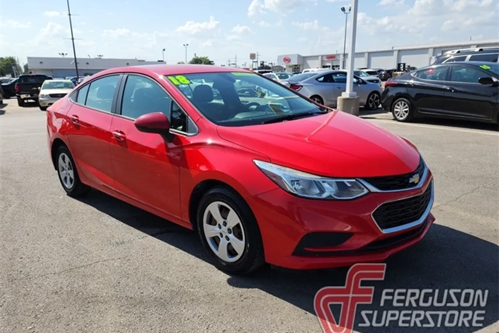 2018 Chevrolet Cruze LS photo 1