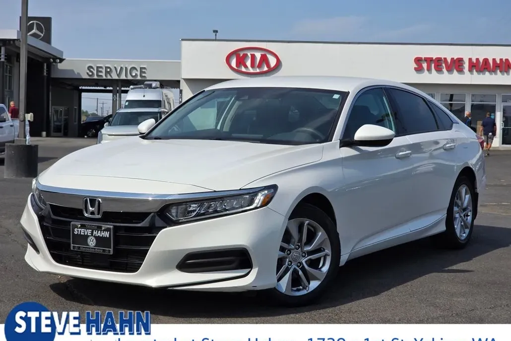 2018 Honda Accord LX photo 1