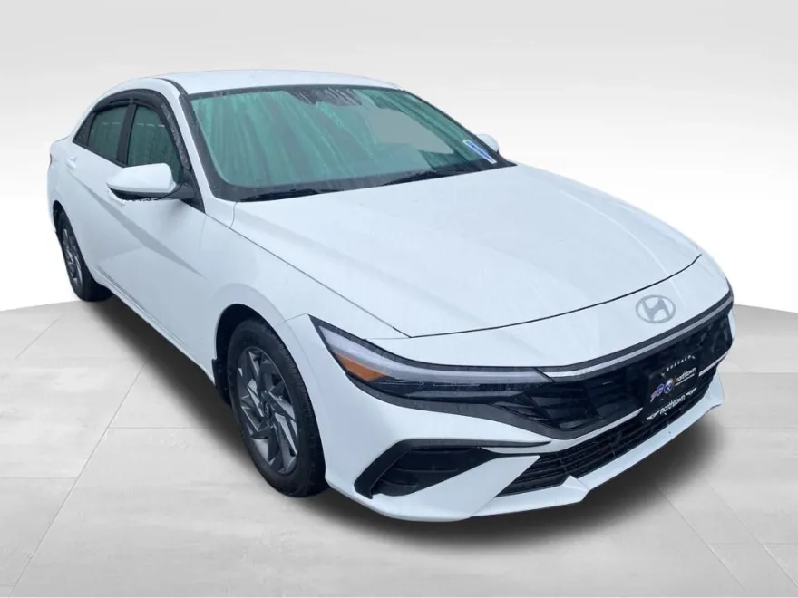 2024 Hyundai Elantra Hybrid Blue photo 1